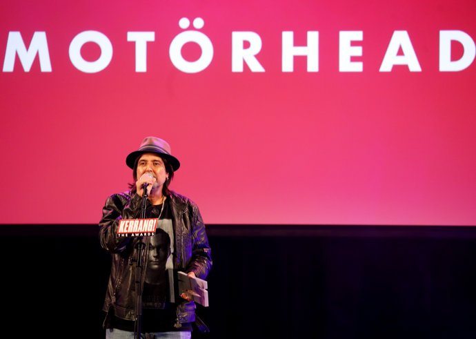 Archivo - 19 June 2019, England, London: Motorhead's Phil Campbell presents the the Inspiration award award during the Kerrang Awards at Islington Town Hall. Photo: David Parry/PA Wire/dpa