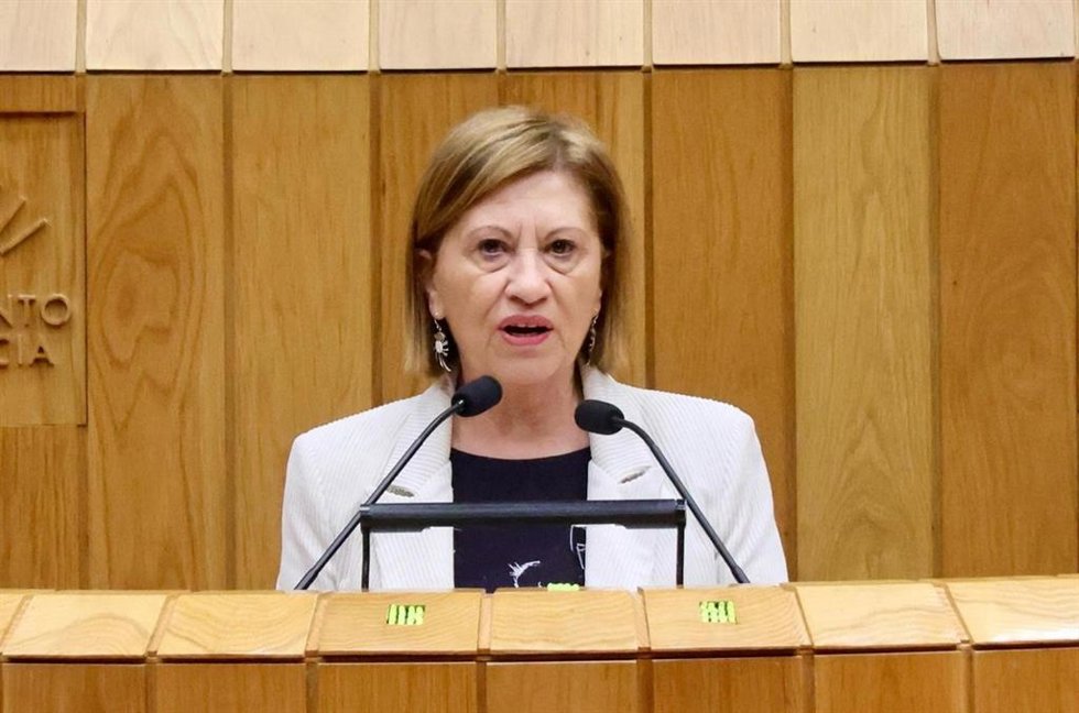 Archivo - La diputada del PSdeG Elena Espinosa.