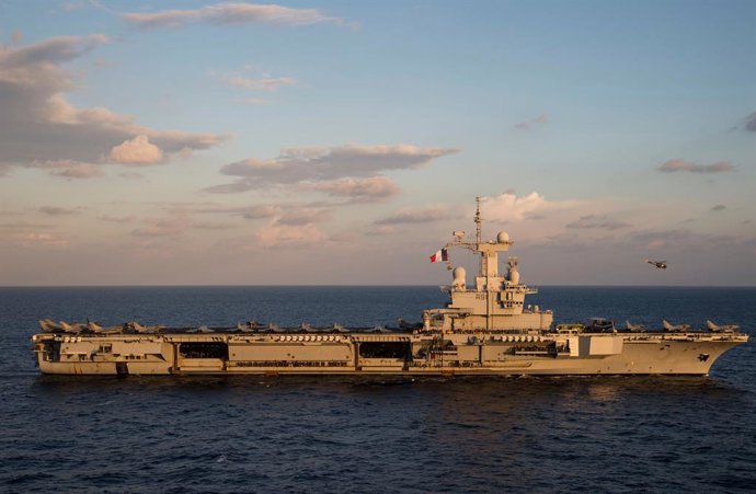 December 6, 2016 - At sea - The French Navy Charles de Gaulle-class nuclear-powered aircraft carrier FS Charles de Gaulle steams underway December 6, 2016 in the Mediterranean Sea.