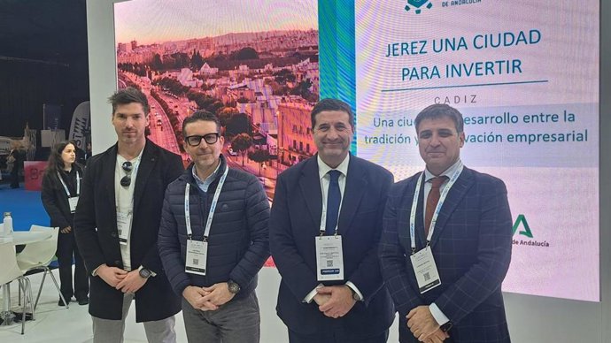 El teniente de alcaldesa de Empresa, Seguridad, Trabajo Autónomo y Transformación Digital, José Ignacio Martínez, en el eMobility Expo World Congress celebrado en Málaga.