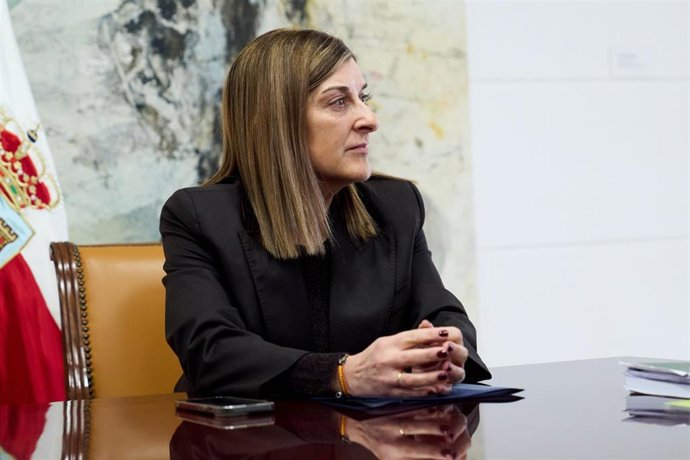 La presidenta de Cantabria, María José Sáenz de Buruaga.-ARCHIVO