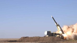 Archivo - Un misil lanzado por las Fuerzas Armadas iraníes (archivo)