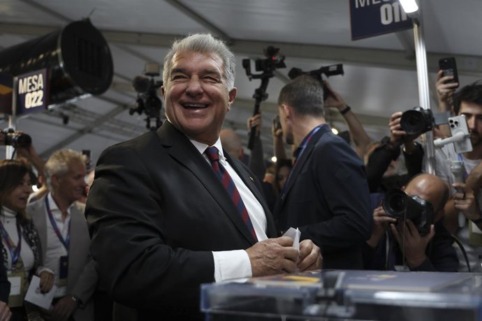 Joan Laporta, presidential candidate, cast his vote during the election day for the presidency of FC Barcelona at Spotify Camp Nou on March 15, 2026, in Barcelona, Spain.