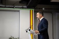 Abascal garantiza acuerdos con el PP en Extremadura, Aragón y CyL pero insiste en "medidas" y no en "sillones"