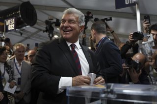 Joan Laporta, presidential candidate, cast his vote during the election day for the presidency of FC Barcelona at Spotify Camp Nou on March 15, 2026, in Barcelona, Spain.