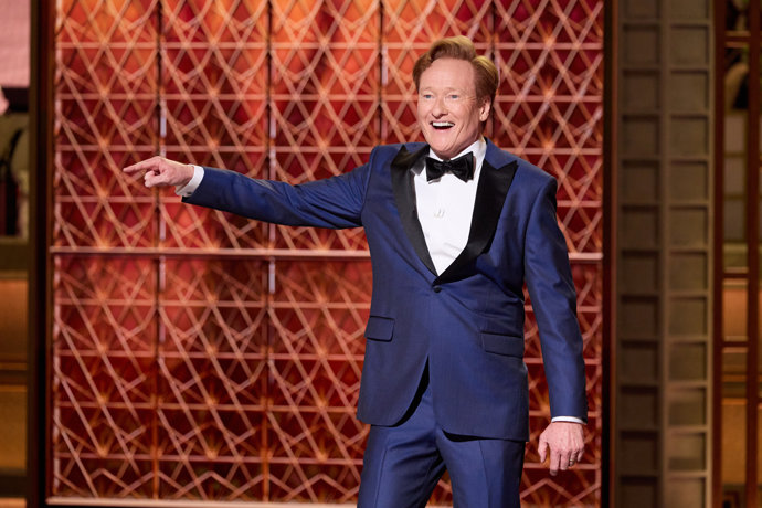Conan O'Brien manda un mensaje a España en los Oscar... Con recadito para Trump