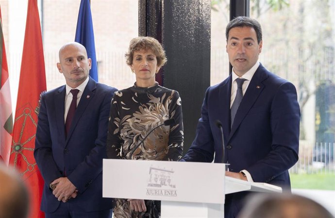 El Lehendakari, Imanol Pradales, interviene durante la Asamblea de la Eurorregión Nueva Aquitania - Euskadi - Navarra, en el Palacio de Ajuria Enea, a 10 de marzo de 2026, en Vitoria, Álava