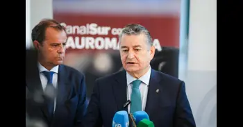 Sanz acusa a la ministra de hacer perder a Andalucía más de medio millón de actos médicos por su "soberbia"