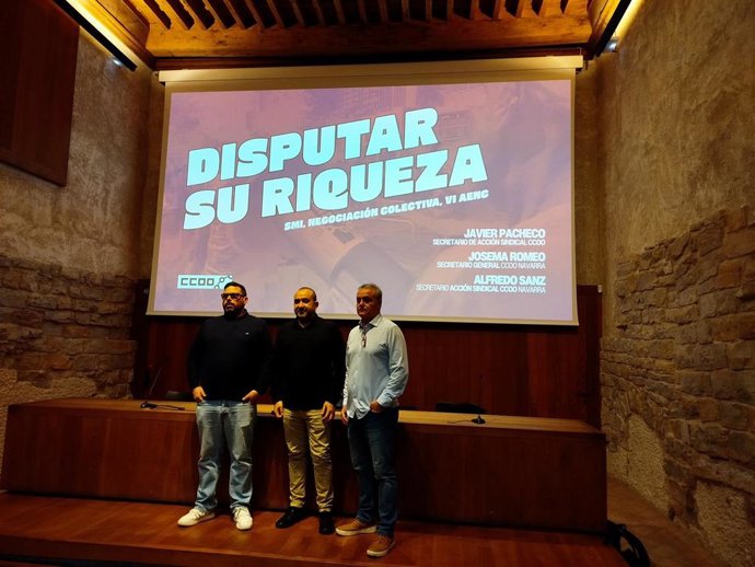 Imagen de la asamblea organizada por CCOO en Pamplona