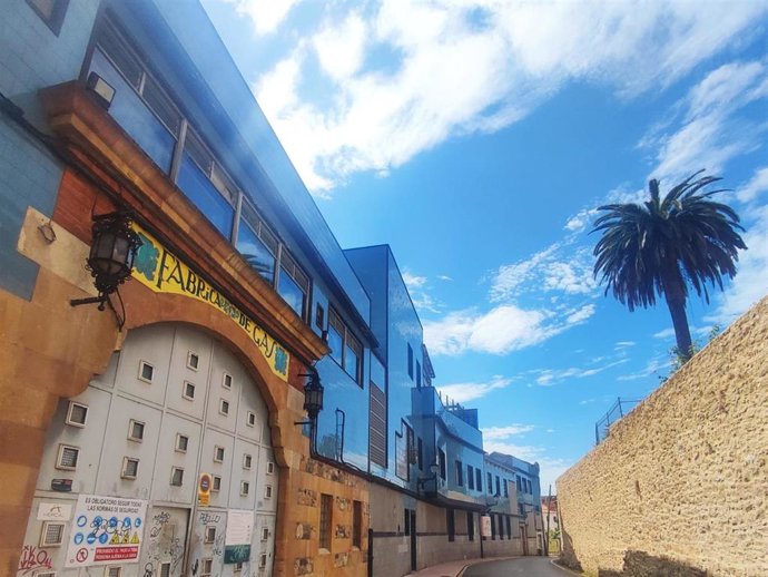 Archivo - Instalaciones de la Fábrica de Gas de Oviedo.