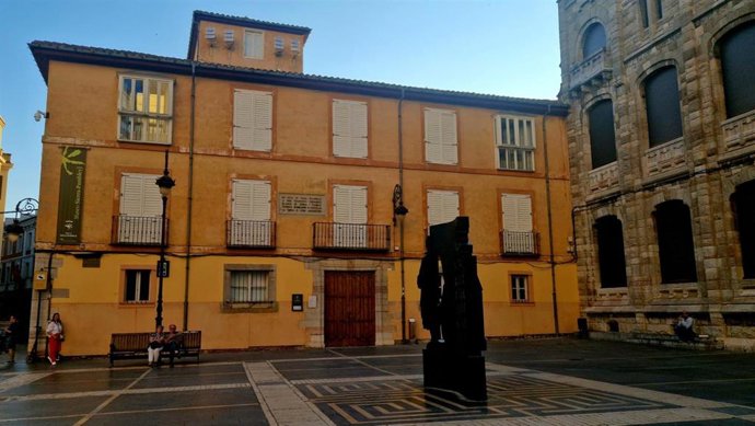 La Fundación SIerra Pambley, en León capital, acogerá este jueves una charla sobre historias medievales de frailes, canónigos y curas 'revoltosos'.