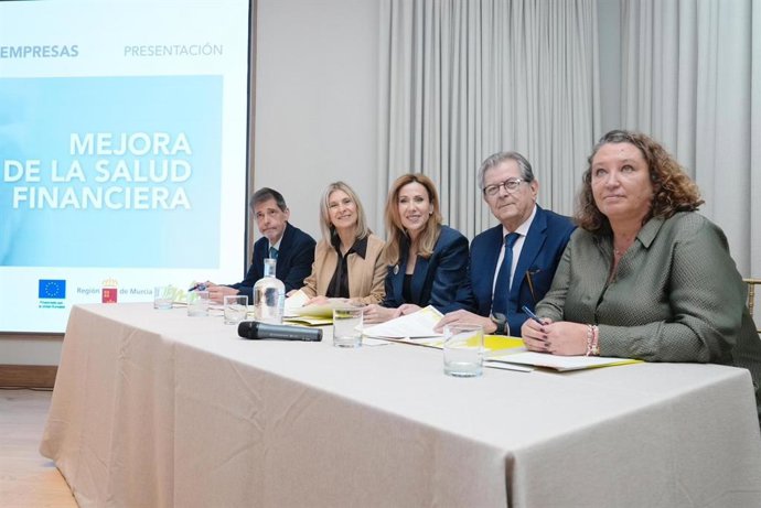 Imagen de la presentación del 'Cheque revitaliza'