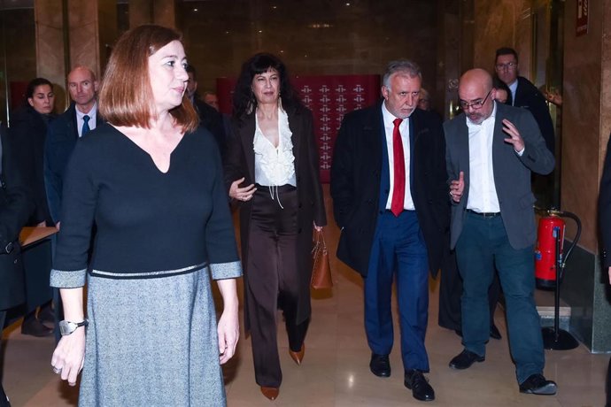 Archivo - (I-D) La presidenta del Congreso, Francina Armengol; la ministra de Igualdad, Ana Redondo y el ministro de Política Territorial y Memoria Democrática, Ángel Víctor Torres, a 12 de febrero de 2025, en Madrid (España).