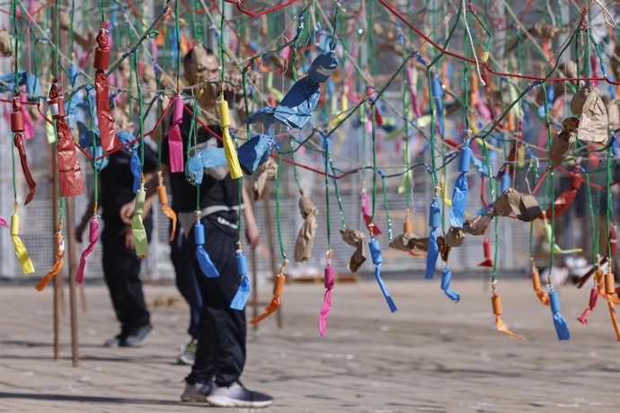 Las mascletàs y petardos en Fallas pueden ser una experiencia traumática para los perros  ya que su oído es más sensible que el humano y lo interpreta como una amenaza imprevisible 