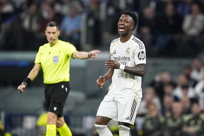 Vinicius Junior of Real Madrid CF laments during the UEFA Champions League 2025/26 Round of 16 First Leg match between Real Madrid C.F. and Manchester City at Bernabeu stadium on March 11, 2026, in Madrid, Spain.