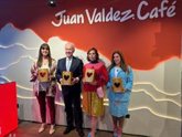 Foto: Juan Valdez y Ágatha Ruiz de la Prada celebran en Madrid el lanzamiento de la edición especial de café Mujeres Cafeteras