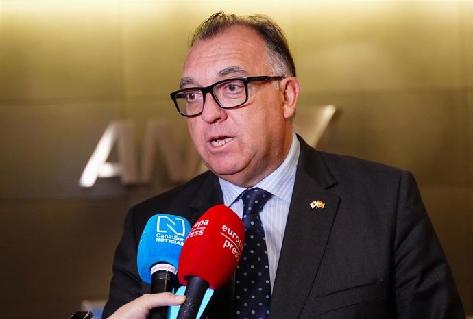 Archivo - Imagen de Archivo del consejero de Turismo y Andalucía Exterior, Arturo Bernal.