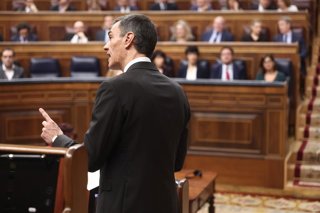 El presidente del Gobierno, Pedro Sánchez, interviene durante una sesión de control al Gobierno, en el Congreso de los Diputados