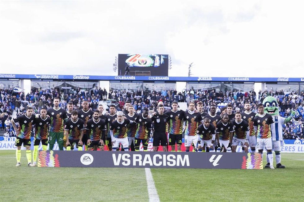Archivo - Partido entre CD Leganés y el Real Betis, con camisetas de  la plataforma VS Racism de LaLiga.