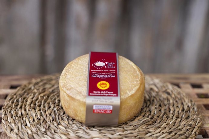 La DOP Torta del Casar certifica más de 480.000 quesos en 2025