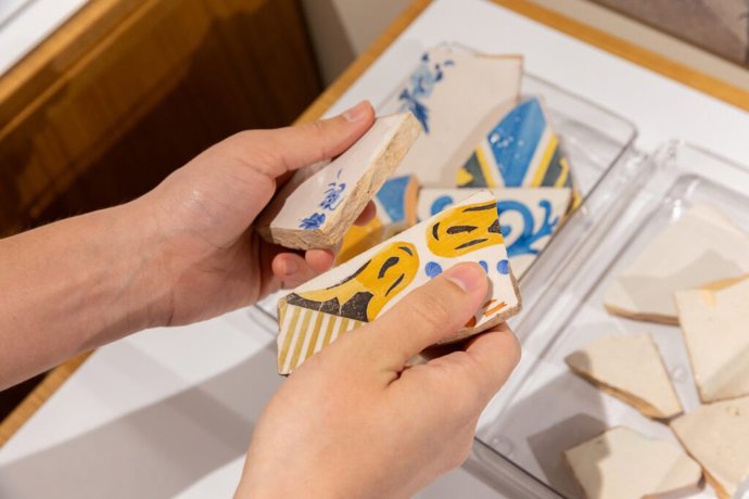 Archivo - El Museo Casa Botines Gaudí, en León capital, llevará a cabo talleres infantiles en Semana Santa centrados en el trencadís.