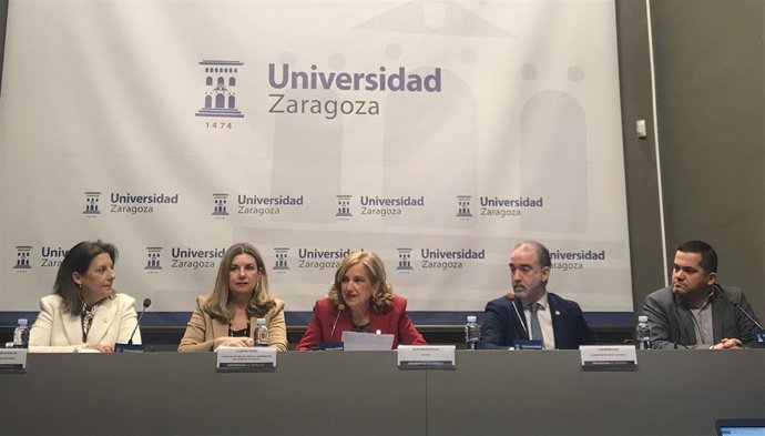 Presentación del trámite para implantar el grado de Ingeniería Aeroespacial en septiembre de 2027 en el Campus de Teruel de la UZ