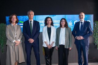 Los Españoles Creen Que La Banca Es La Mejor Preparada Para Protegerlos De Las Ciberestafas