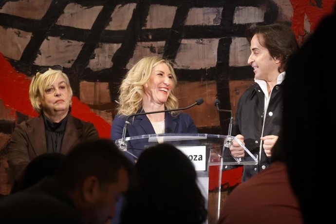 La pareja con una de las trayectorias más reconocidas en el mundo de la jota, formada por Nacho del Río y Beatriz Bernad