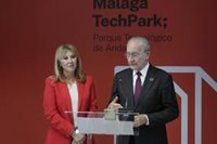 El alcalde de Málaga aboga por acortar el tiempo hasta recuperar la conexión directa por AVE para causar "el menor daño"