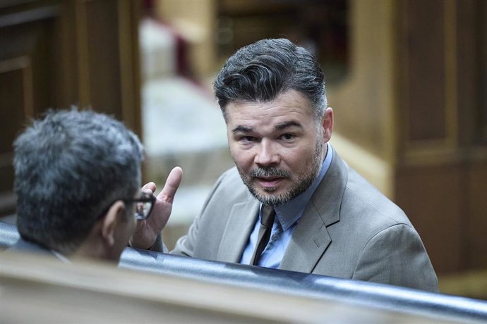 El portavoz de ERC en el Congreso, Gabriel Rufián, durante una sesión plenaria, en el Congreso de los Diputados, a 26 de febrero de 2026, en Madrid (España).