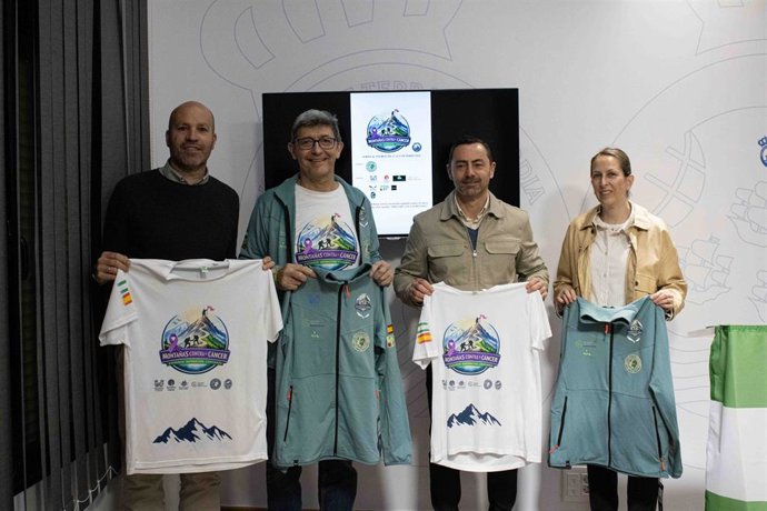 Presentación en la Diputación de Huelva del reto 'Montañas contra el cáncer'.