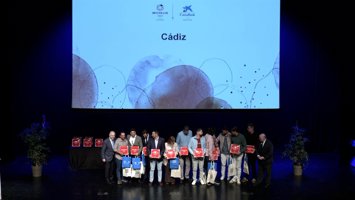 CaixaBank reconoce a 88 restaurantes andaluces con placas de la Guía Michelin
