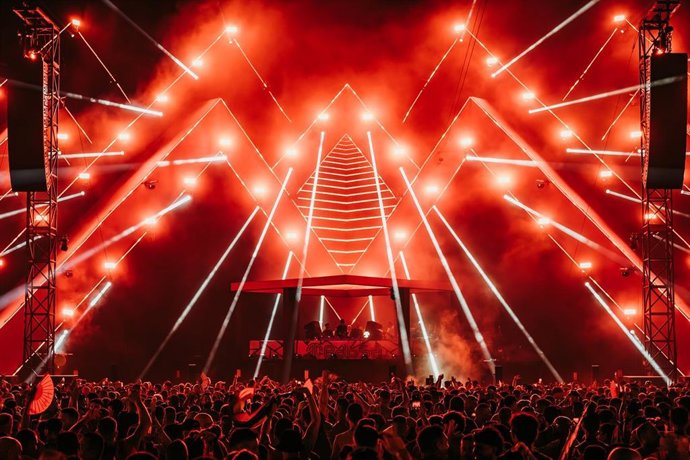 El festival Medusa de Cullera (Valencia) ha sido reconocido en la 10a edición de los Iberian Festival Awards, el certamen que anualmente reconoce la labor de los eventos musicales de España y Portugal, con un premio a su escenario.