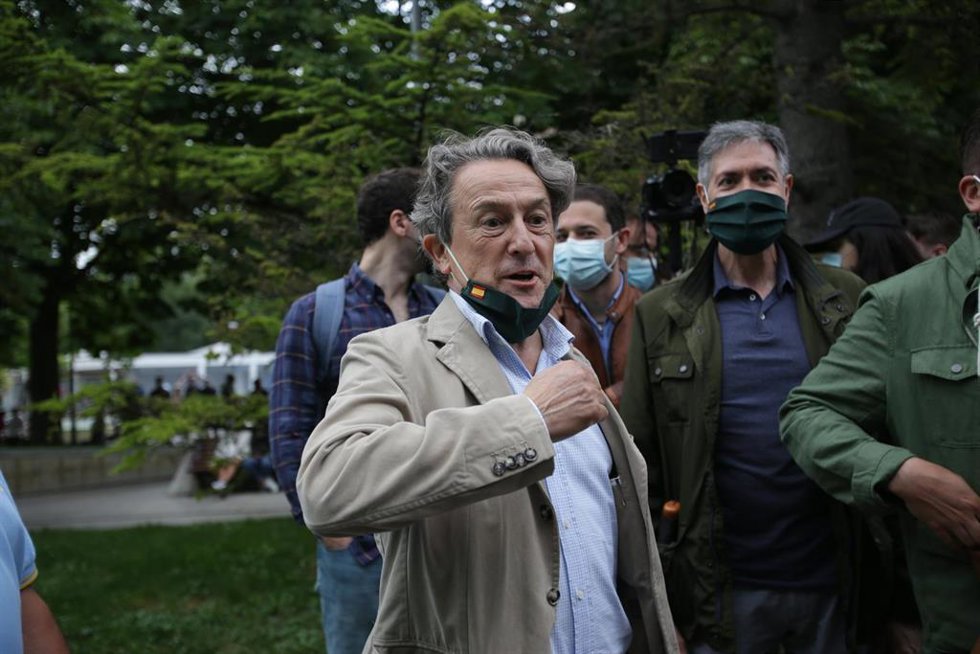 Archivo - El periodista y eurodiputado de Vox, Hermann Tertsch, durante el acto del cierre de campaña del partido para las elecciones vascas del 12 de julio, en Vitoria, Álava, País Vasco, (España), a 10 de julio de 2020.