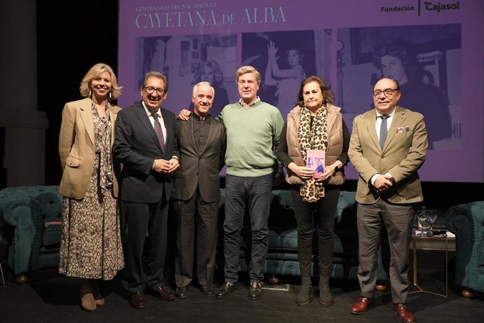 Presentación de los actos conmemorativos por el centenario del nacimiento de Cayetana de Alba