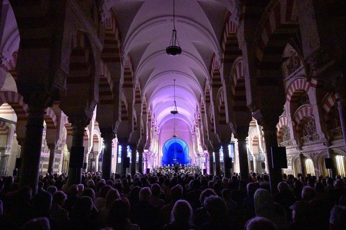 Archivo - Imagen de un concierto celebrado en el interior de la Mezquita-Catedral.