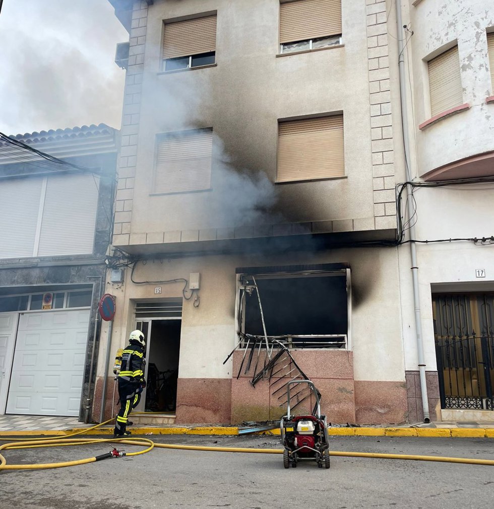 Detenido un varón por provocar un incendio en una vivienda de Tarazona de la Mancha donde vivían sus padres.