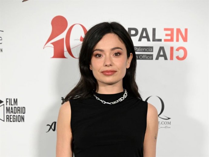 Anna Castillo posa en el photocall de la 34 edición de los Premios de la Unión de Actores y Actrices, a 16 de marzo de 2026, en Madrid (España).