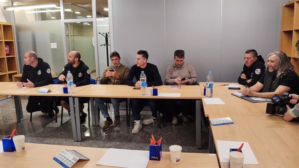 Reprsentantes de los trabajadores de la estiba en Avilés, se reúnen en el Sasec con las empresas del Centro Portuario de Empleo.