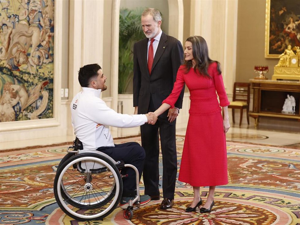 Felipe VI y Letizia reciben en Zarzuela al equipo paralímpico español tras su éxito en Milano Cortina 2026