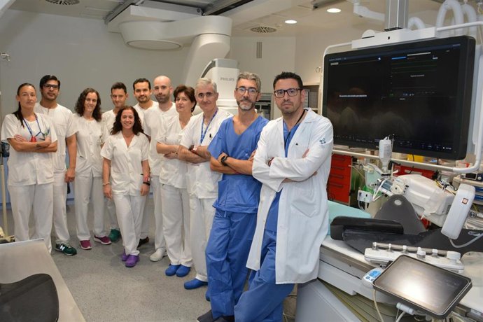 Equipo de cardiología intervencionista del HUCA.