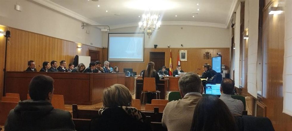 AMP.- Una exrecepcionista de la funeraria confirma el 'cambiazo': "Le llamaban reciclaje, tanto de ataúdes como flores"