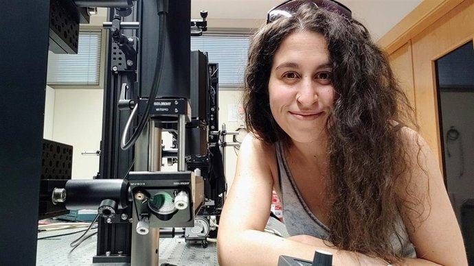 La investigadora de la Universidad de Oviedo Cristina Méndez López ha sido distinguida con el segundo Premio a la Mejor Tesis Doctoral en Física de Plasmas.