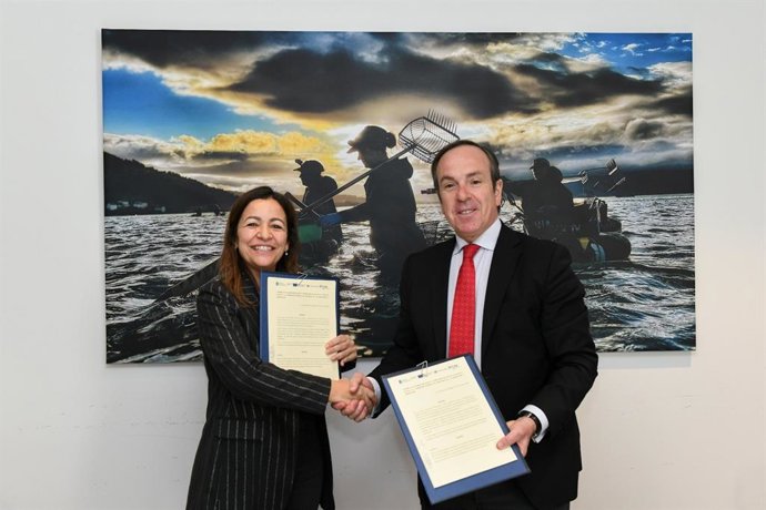 Xunta y FIAB firman un convenio para impulsar la internacionalización y promoción de los productos gallegos