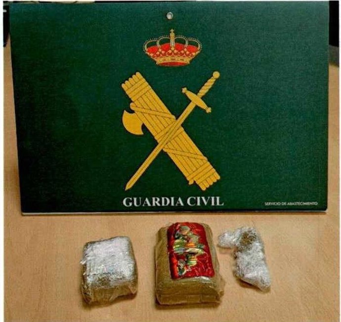 Droga incautada por la Guardia Civil.