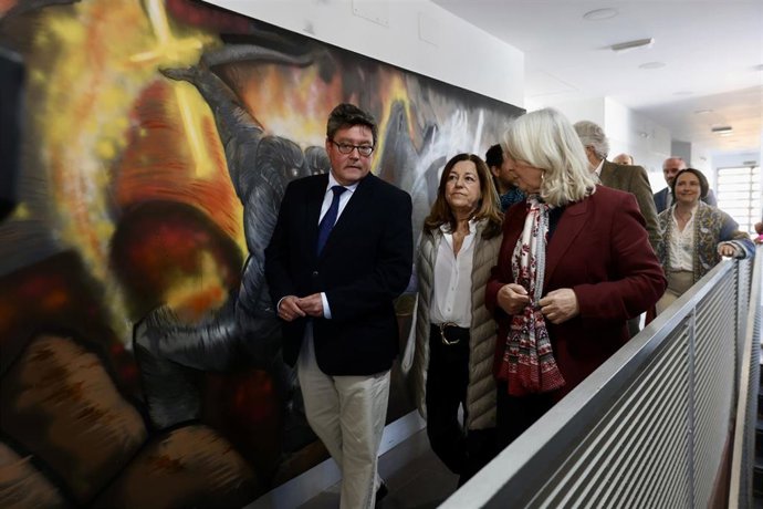 La consejera de Desarrollo Educativo y Formación Profesional de la Junta de Andalucía, María del Carmen Castillo, visita en Jerez el Instituto de Educación Secundaria Lola Flores. 