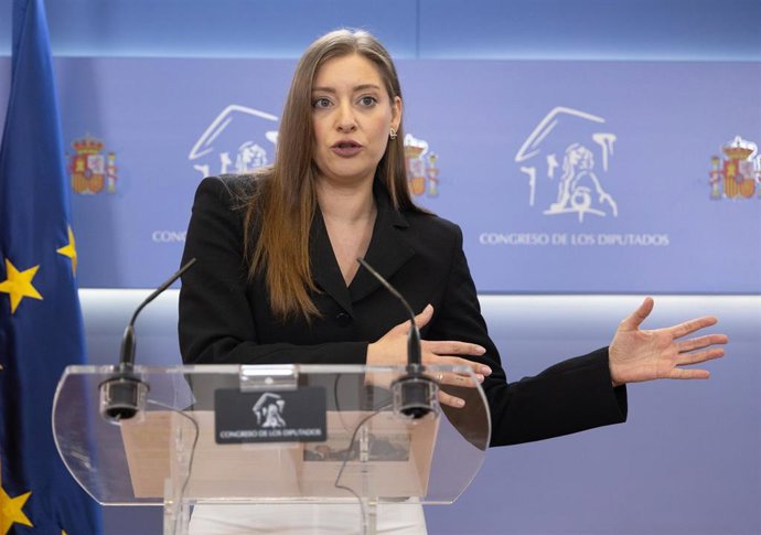 La portavoz del PP en el Congreso, Ester Muñoz, durante una rueda de prensa en el Congreso, a 24 de febrero de 2026, en Madrid (España).