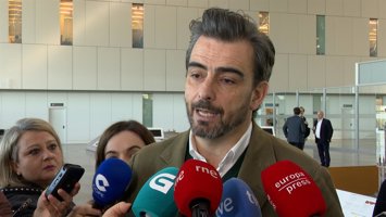 La Xunta anuncia un fondo para captar nuevas rutas en los aeropuertos gallegos