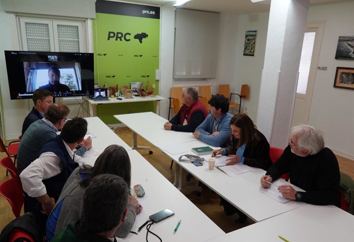 Los ganaderos celebran un Presupuesto de Cantabria que "llega tarde" y piden "acelerar" los pagos de las ayudas