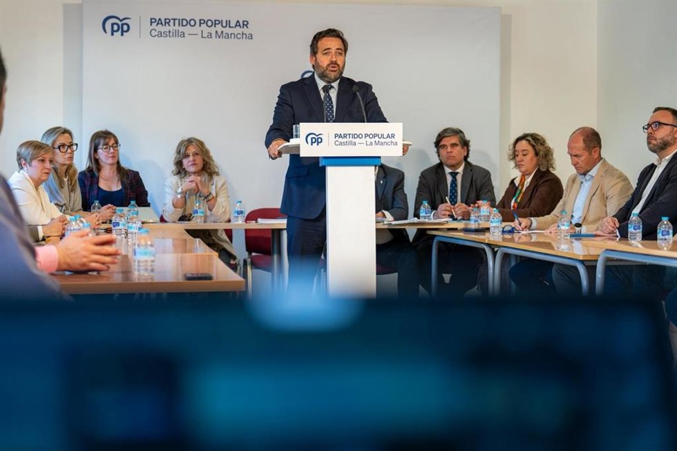 Paco Núñez en la Mesa Regional del Agua del PP de Castilla-La Mancha.